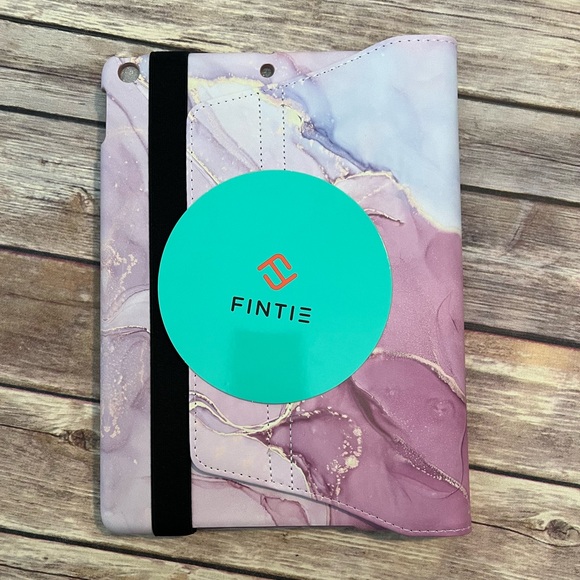 Marble Design iPad Case - Picture 2 of 3